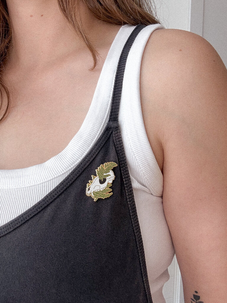 Coyote Skull & Fern Pin