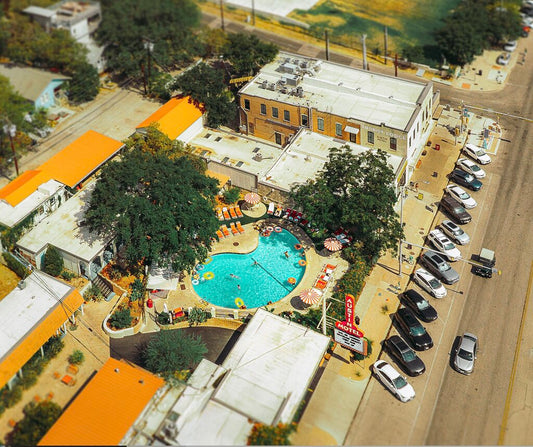 Mini Austin Motel